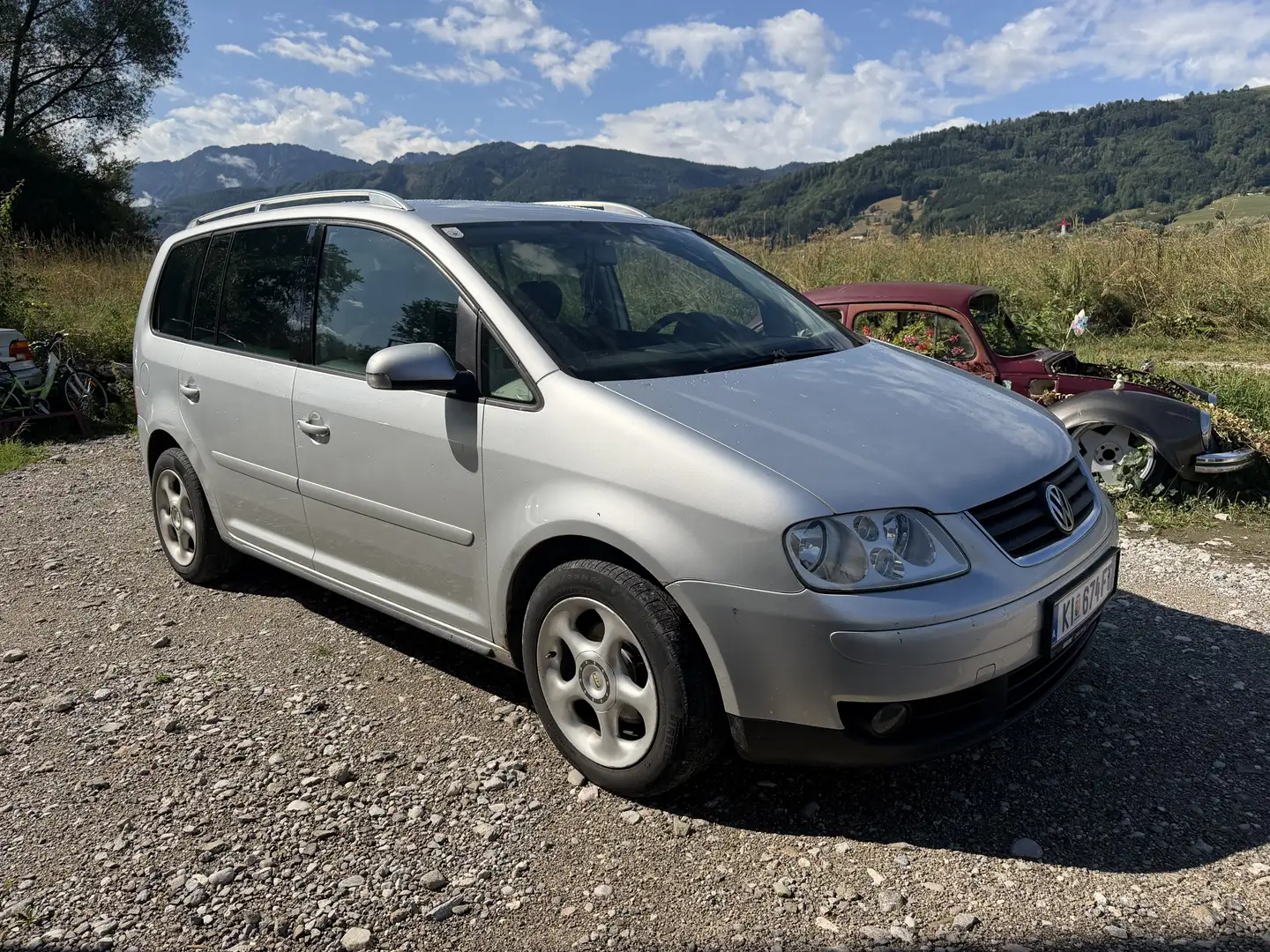 Volkswagen Touran Highline 2,0 TDI - 2