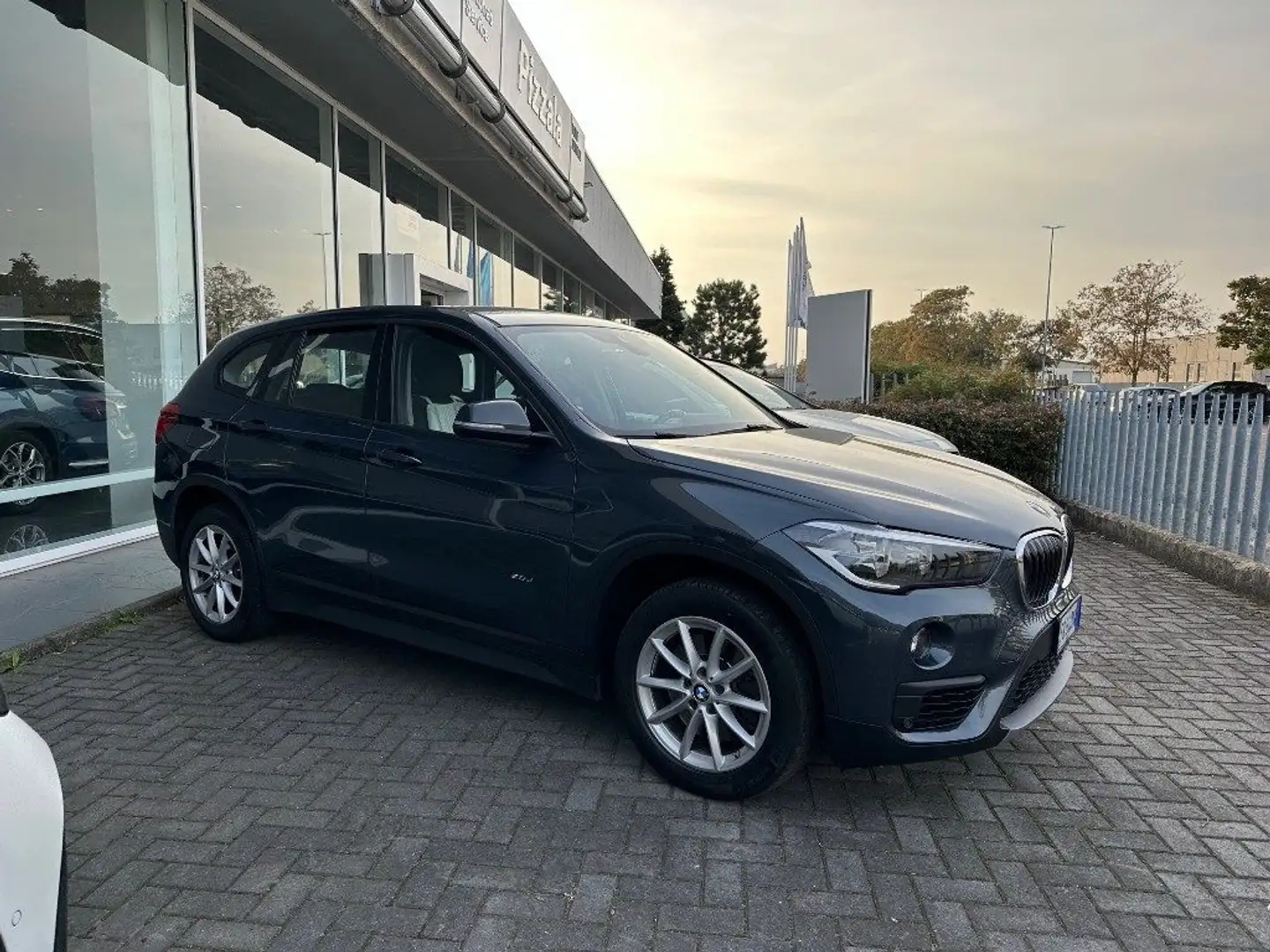 BMW X1 xDrive25d Advantage Grigio - 2