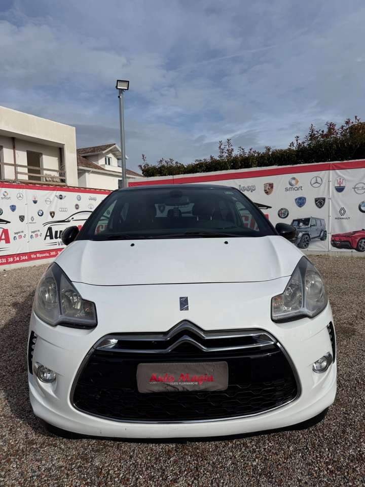 DS Automobiles DS 3 DS 3 1.4 HDi 70 Chic