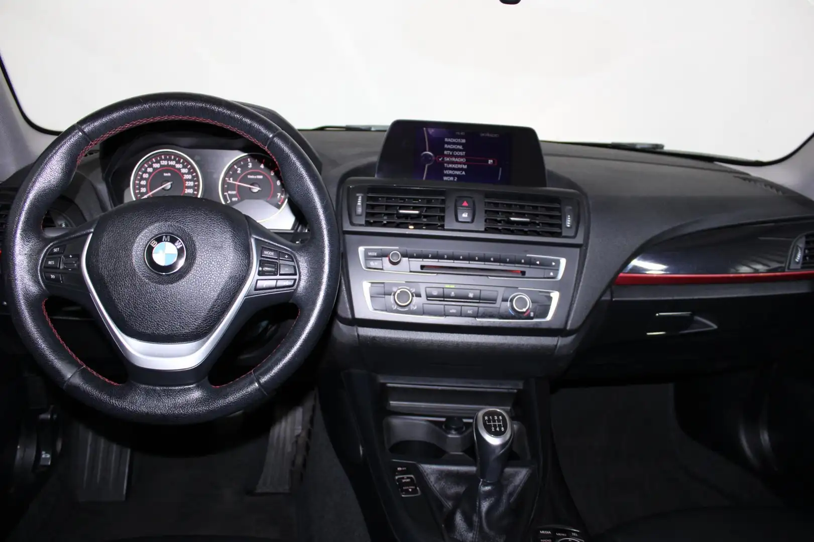 BMW 114 1-serie 114i EDE Business Sport|Leder|Navi|LM Velg Fehér - 2