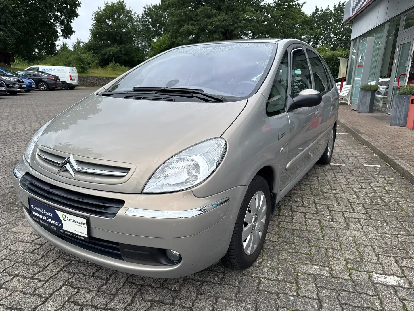 Citroen Xsara Picasso 2.0 16V Exclusive Automatik Beige - 1