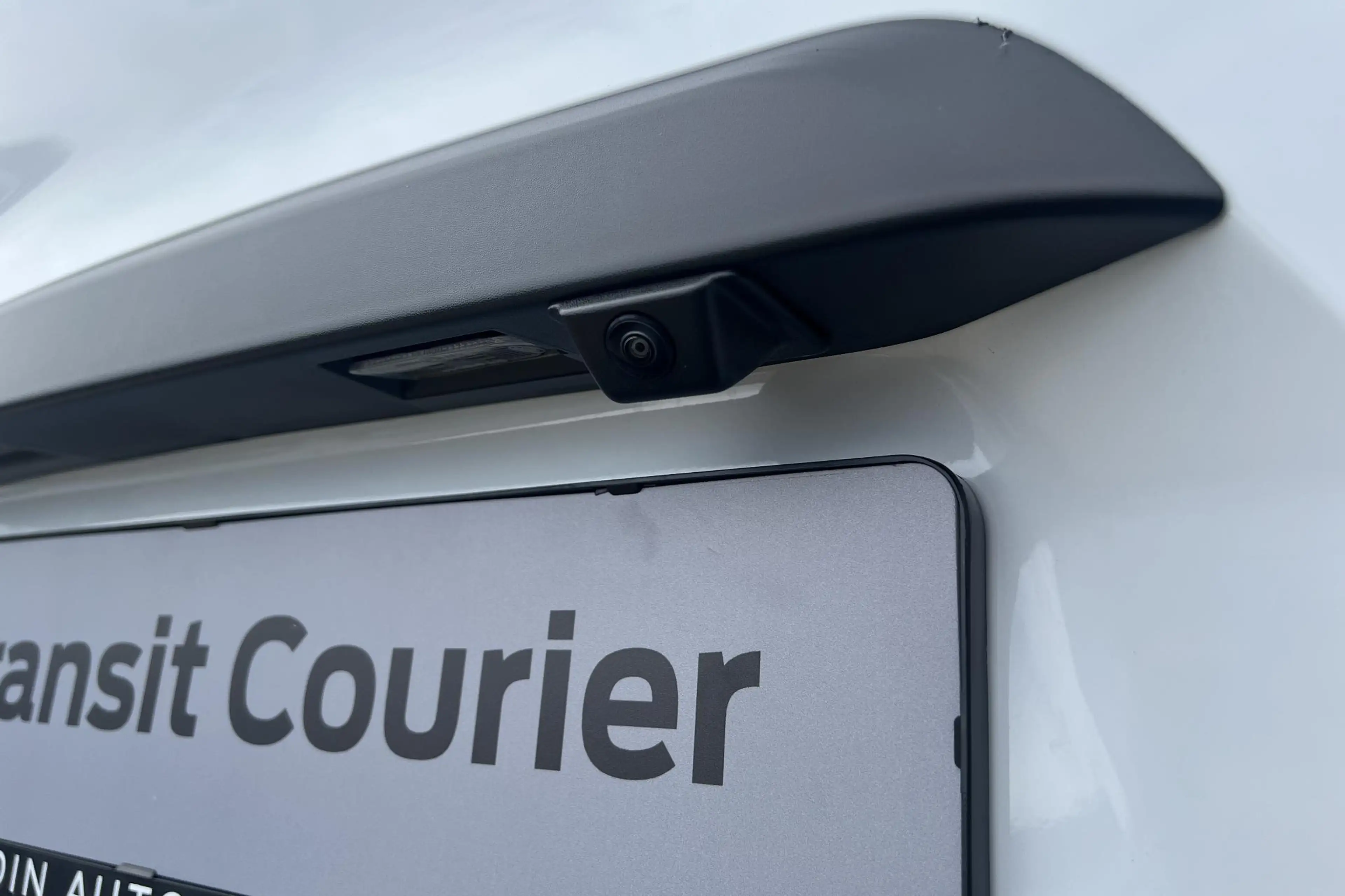 Ford Transit Courier e-Transit Trend 46.8kWh 136pk Voorraad | Snel rijd — photo 7