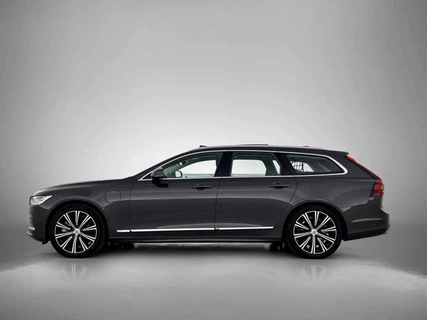 Volvo V90 2.0 T6 AWD Ultimate Bright | Panorama dak | Trekha Grijs - 2