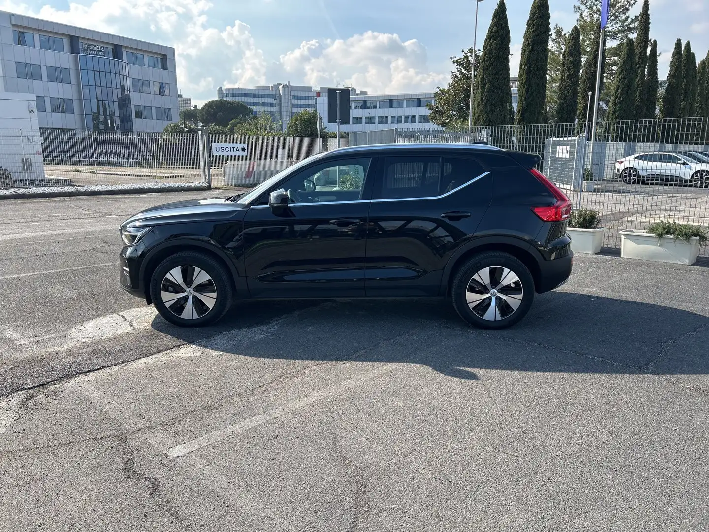 Volvo XC40 T4 Recharge Plug-in Hybrid automatico Core Nero - 2