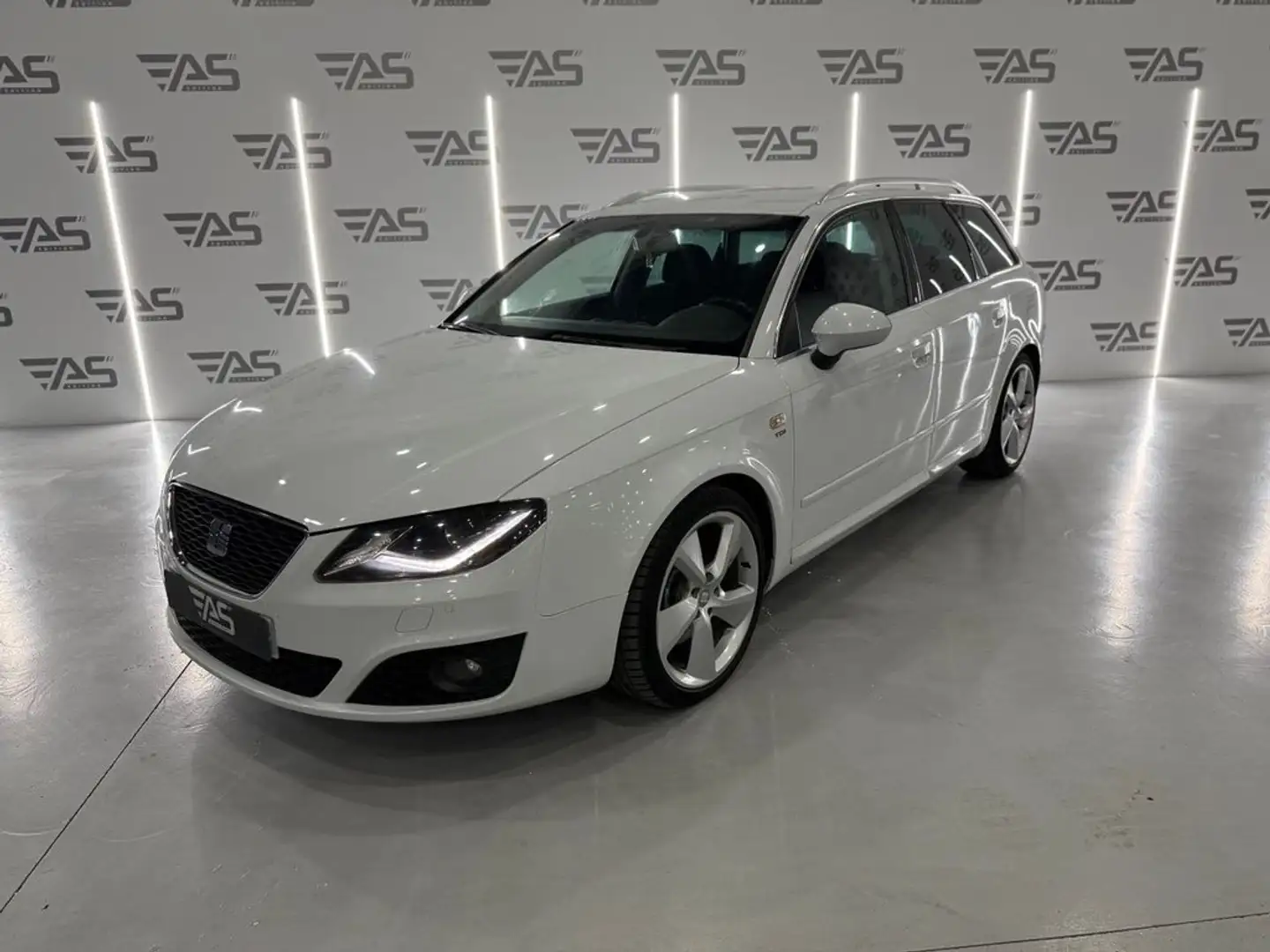 SEAT Exeo ST 2.0 TDI CR 170 CV Sport Weiß - 1
