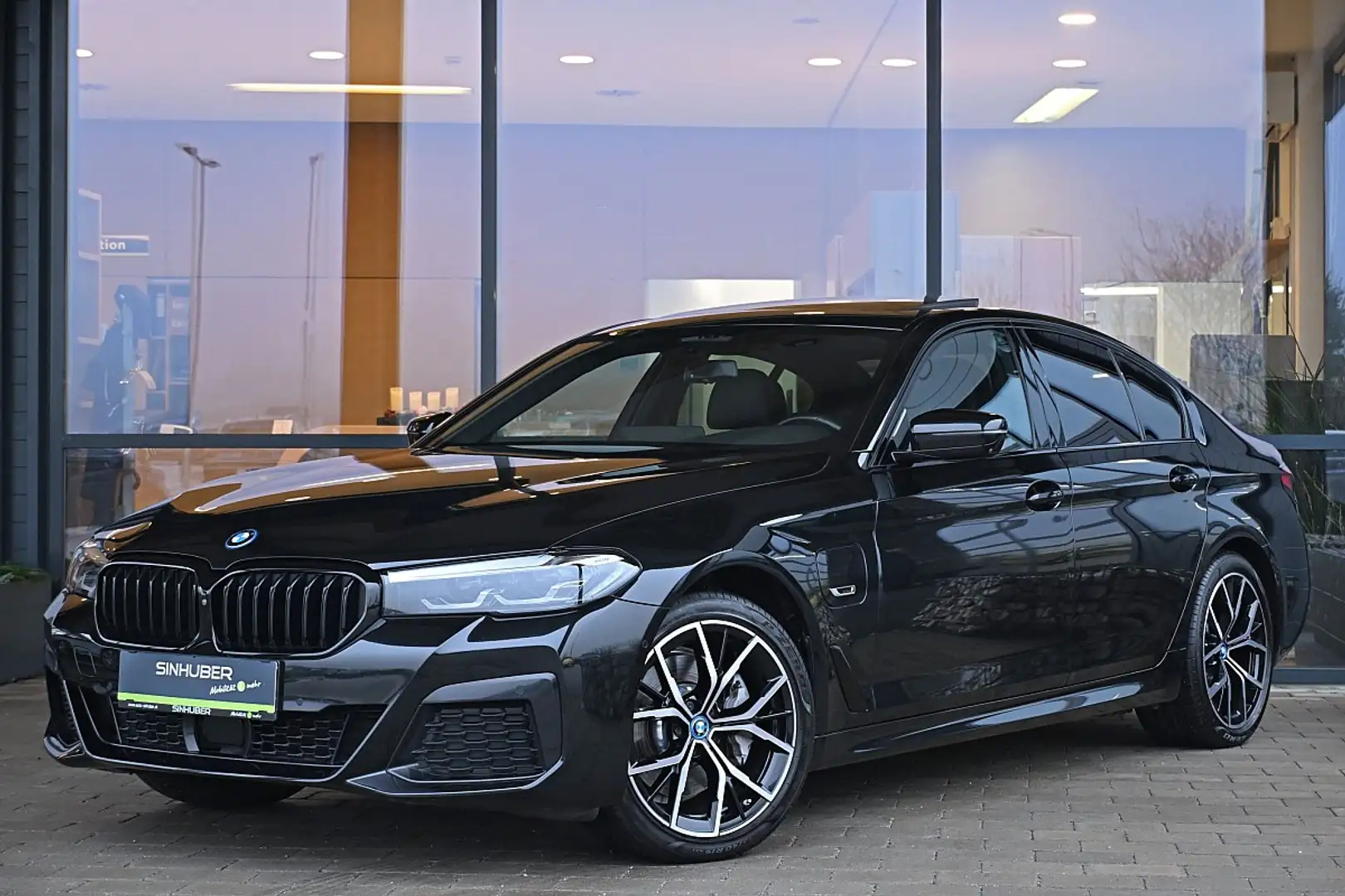 BMW 530 e PHEV xDrive Aut. M Sport NP € 93k ACC, AHK el... Noir - 1