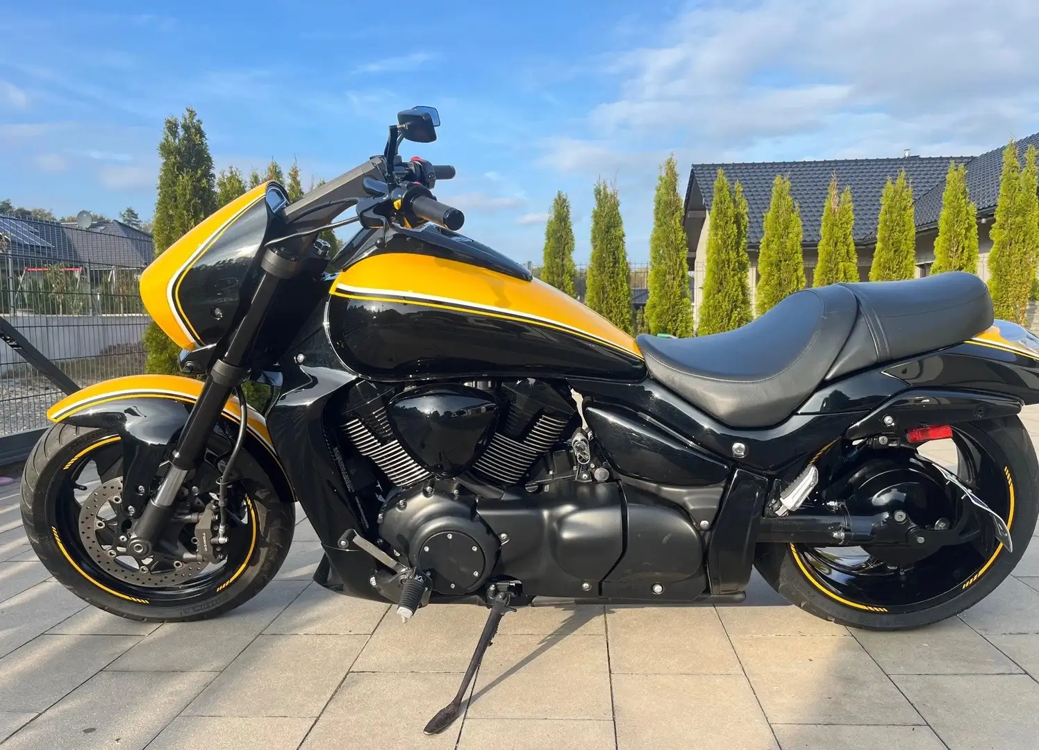 Suzuki VZR 1800 Boss Edition Schwarz - 1