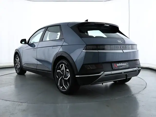 Hyundai IONIQ 5 view 4