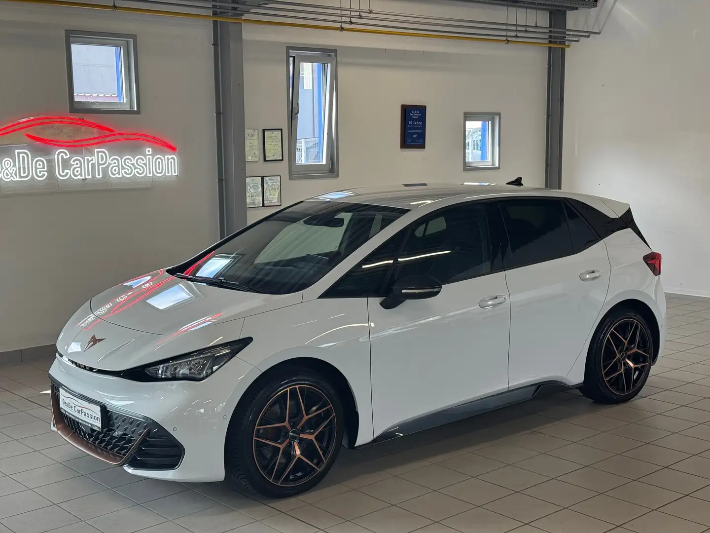 CUPRA Born 150 kW*NAVI+CAM+Komfortzugang+Ambientebel.*U-Frei Blanc - 1