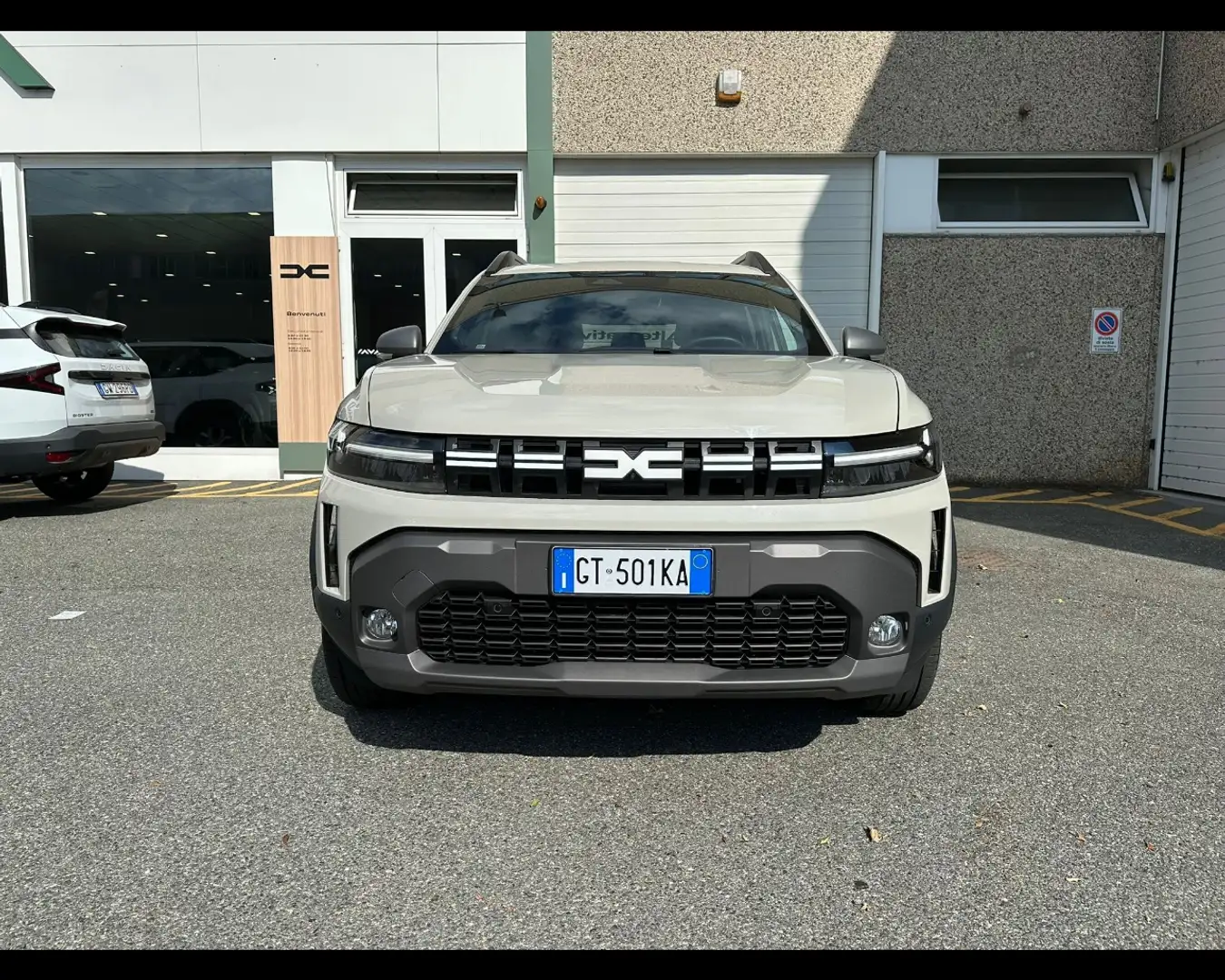 Dacia Duster Journey Hybrid 140 Beige - 2