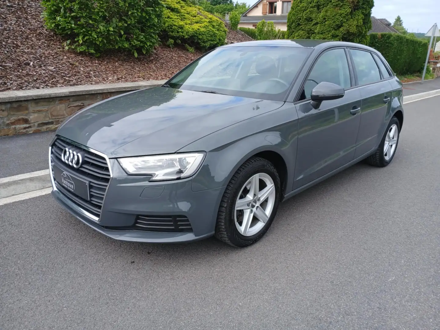 Audi A3 Sportback 30 TFSI Design (EU6d-TEMP) Gris - 2