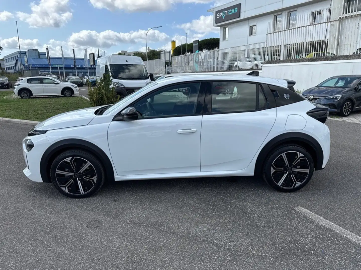 Lancia Ypsilon Ibrida 100cv e-DCT Bianco - 2