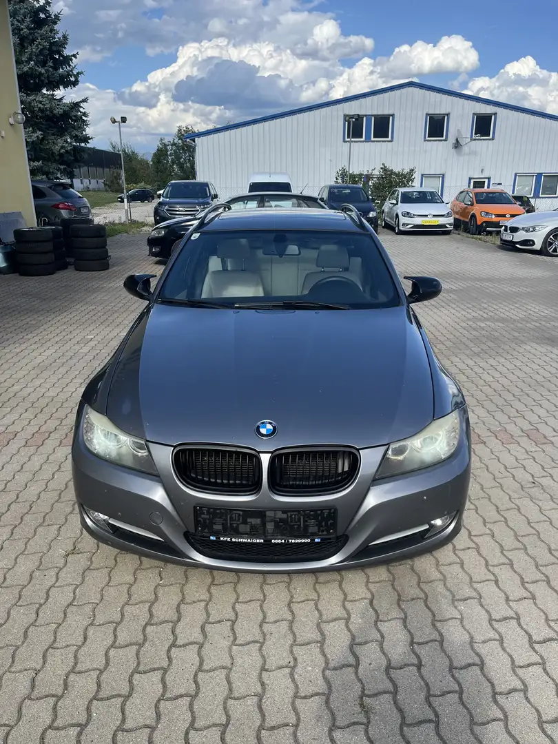 BMW 335 335xi Touring - 1