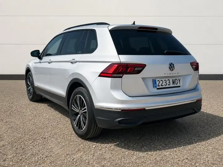 Volkswagen Tiguan 2.0 Life TDI 2023, foto 4