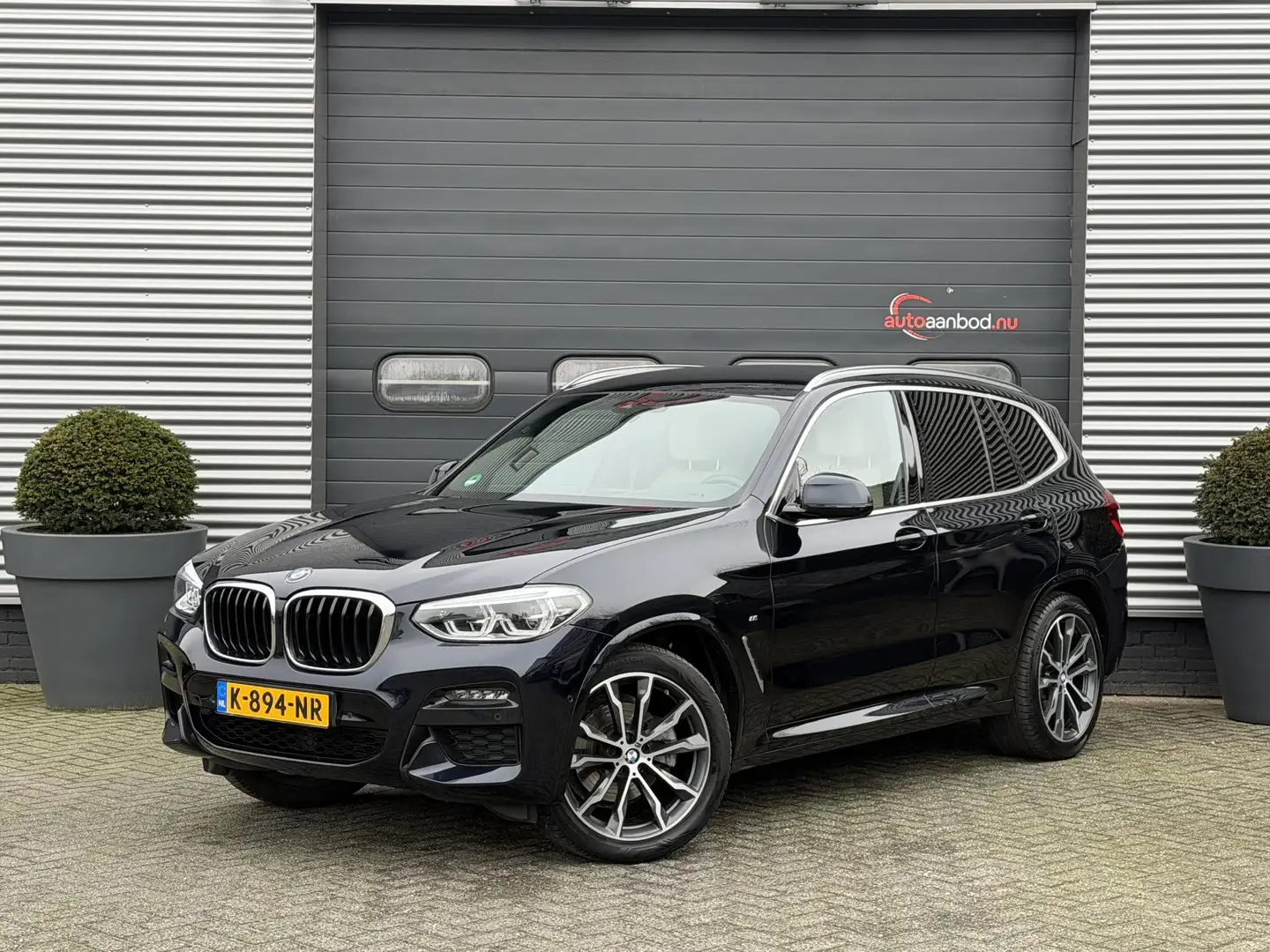 BMW X3 xDrive20i High Executive M-Sport | Camera | Naviga Schwarz - 1