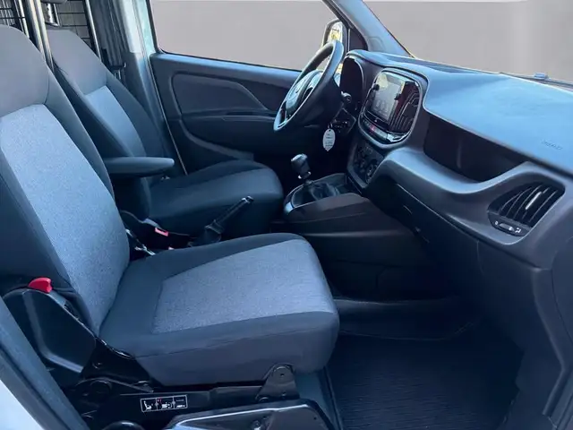 Fiat Doblo view 13