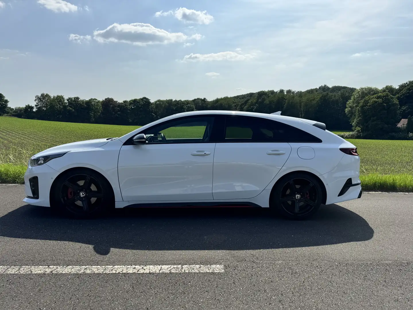 Kia ProCeed / pro_cee'd GT Weiß - 1