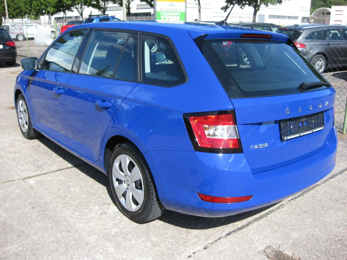 Skoda Fabia Combi Cool Plus Blau - 2