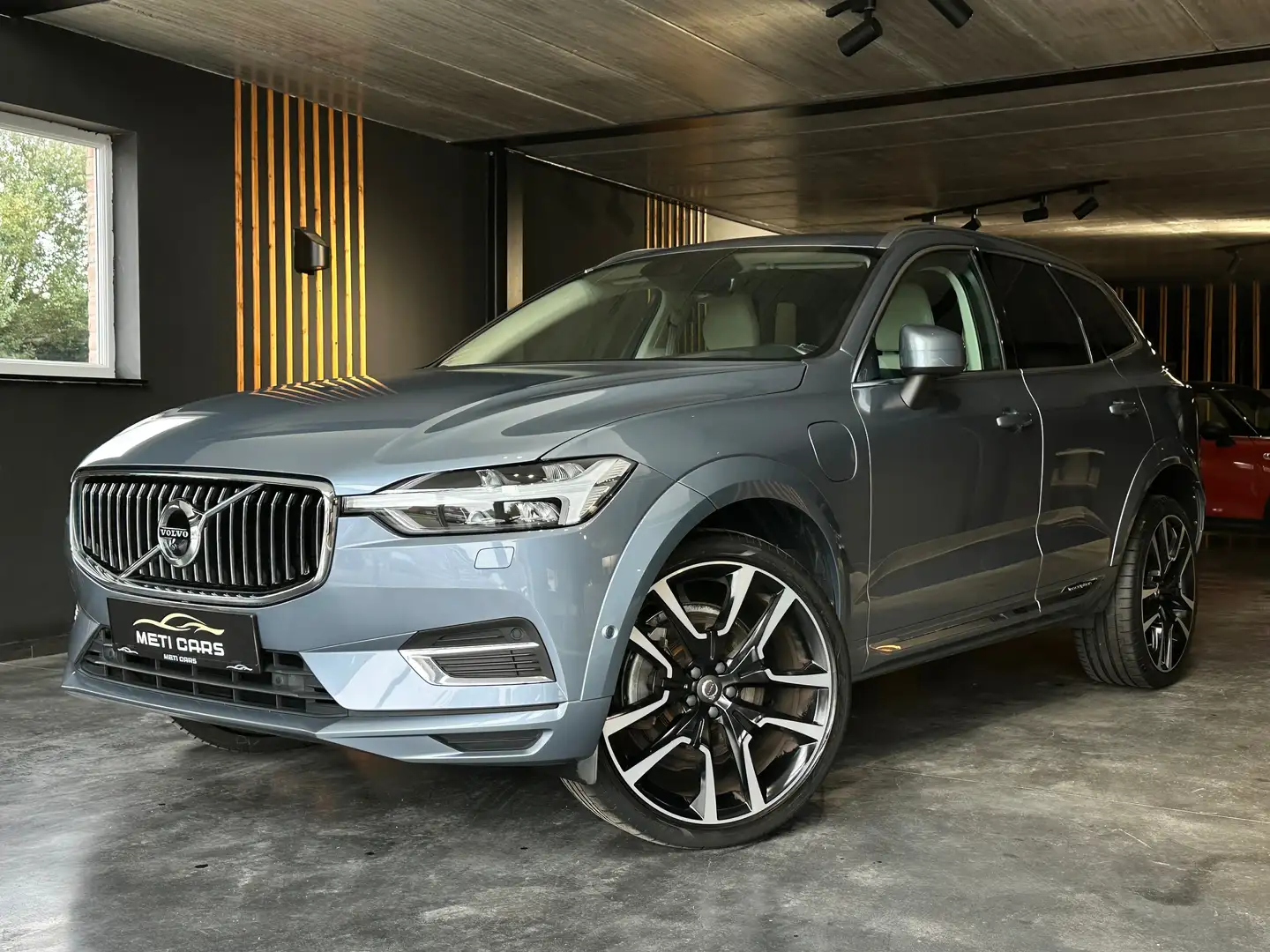 Volvo XC60 T8 Twin Engine AWD Geartronic Inscription | BTW Gris - 1