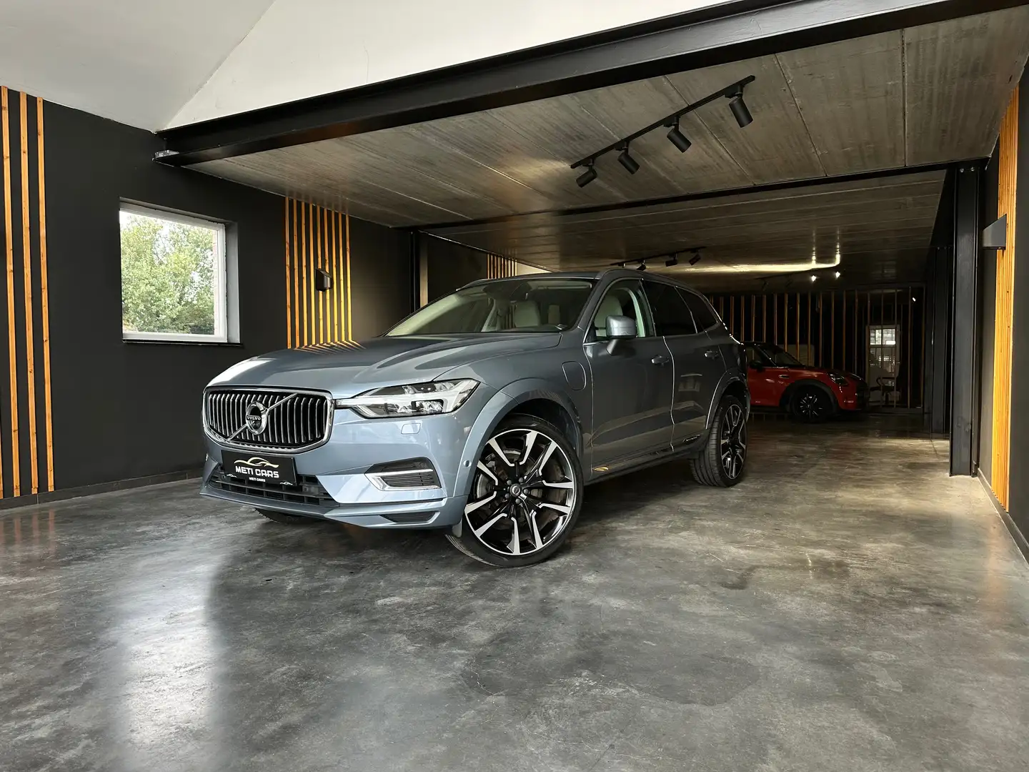 Volvo XC60 T8 Twin Engine AWD Geartronic Inscription | BTW Gris - 2