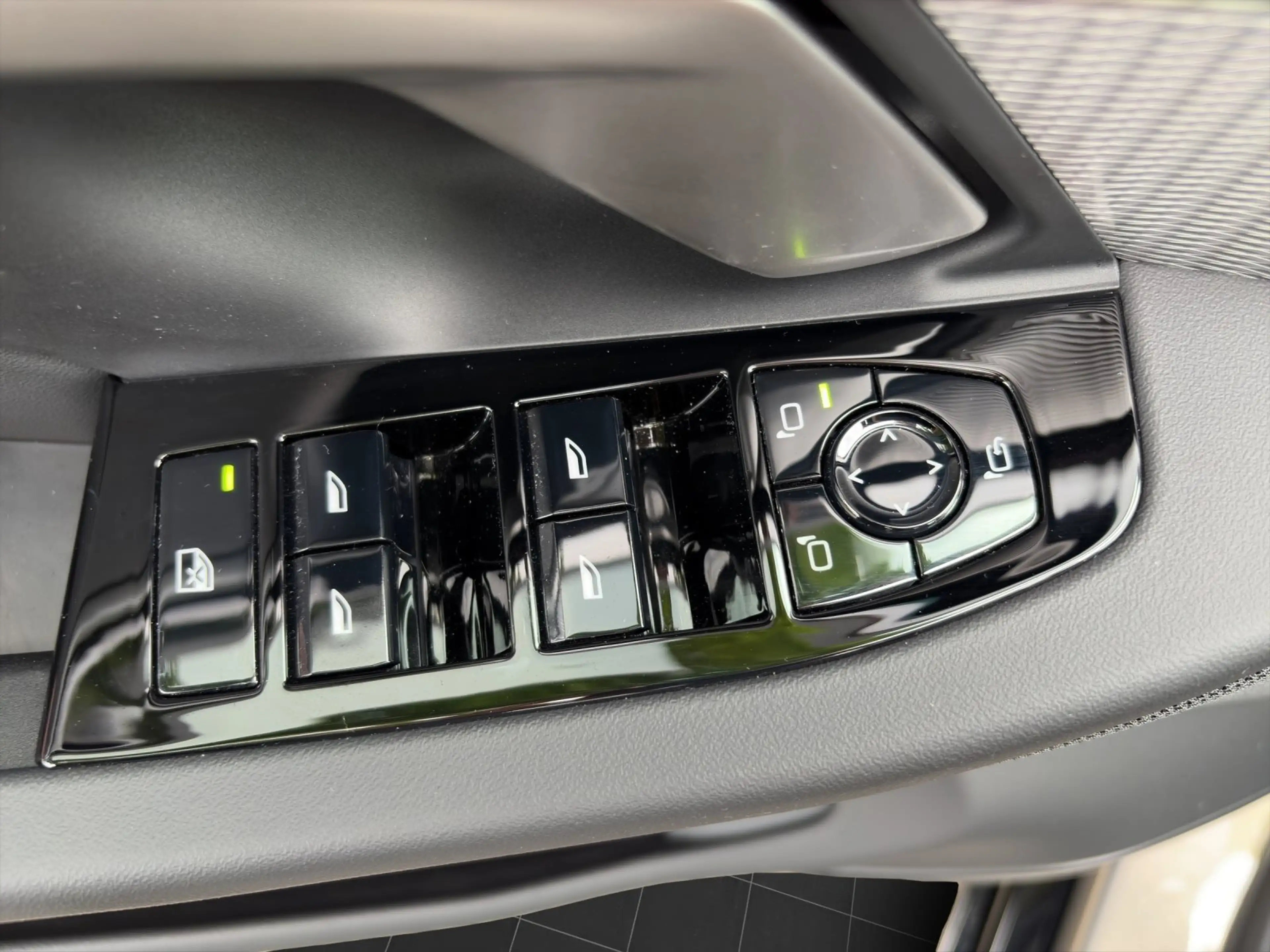 BMW i5 xDrive40 Lim. M Sport AutobAss DrivAss Prof ParkAs — photo 10