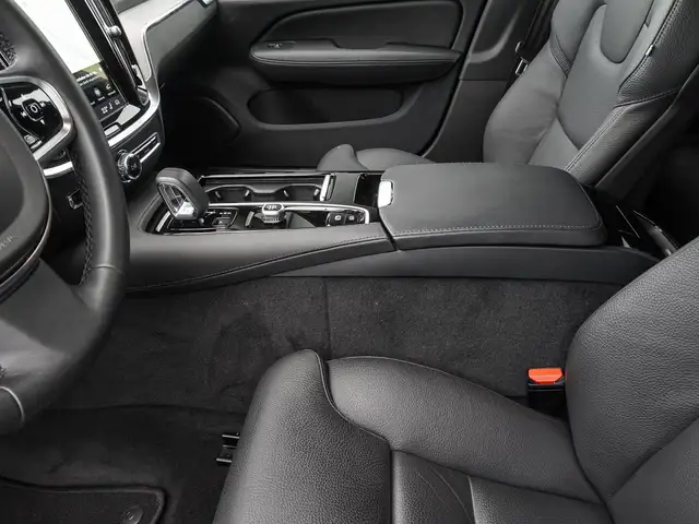 Volvo V60 view 14