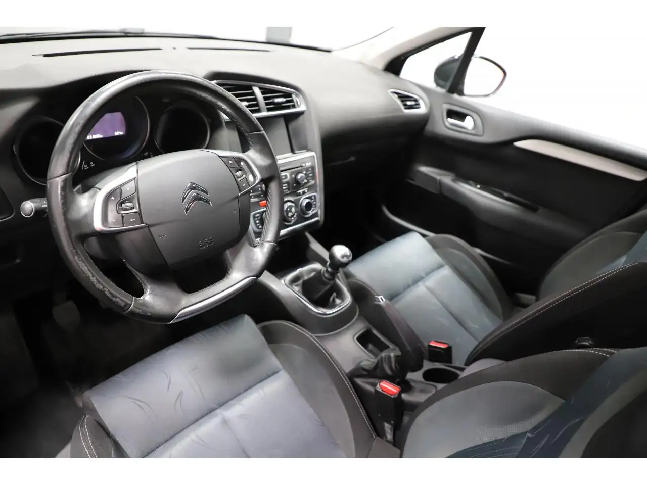 Citroen C4 Berline — photo 11