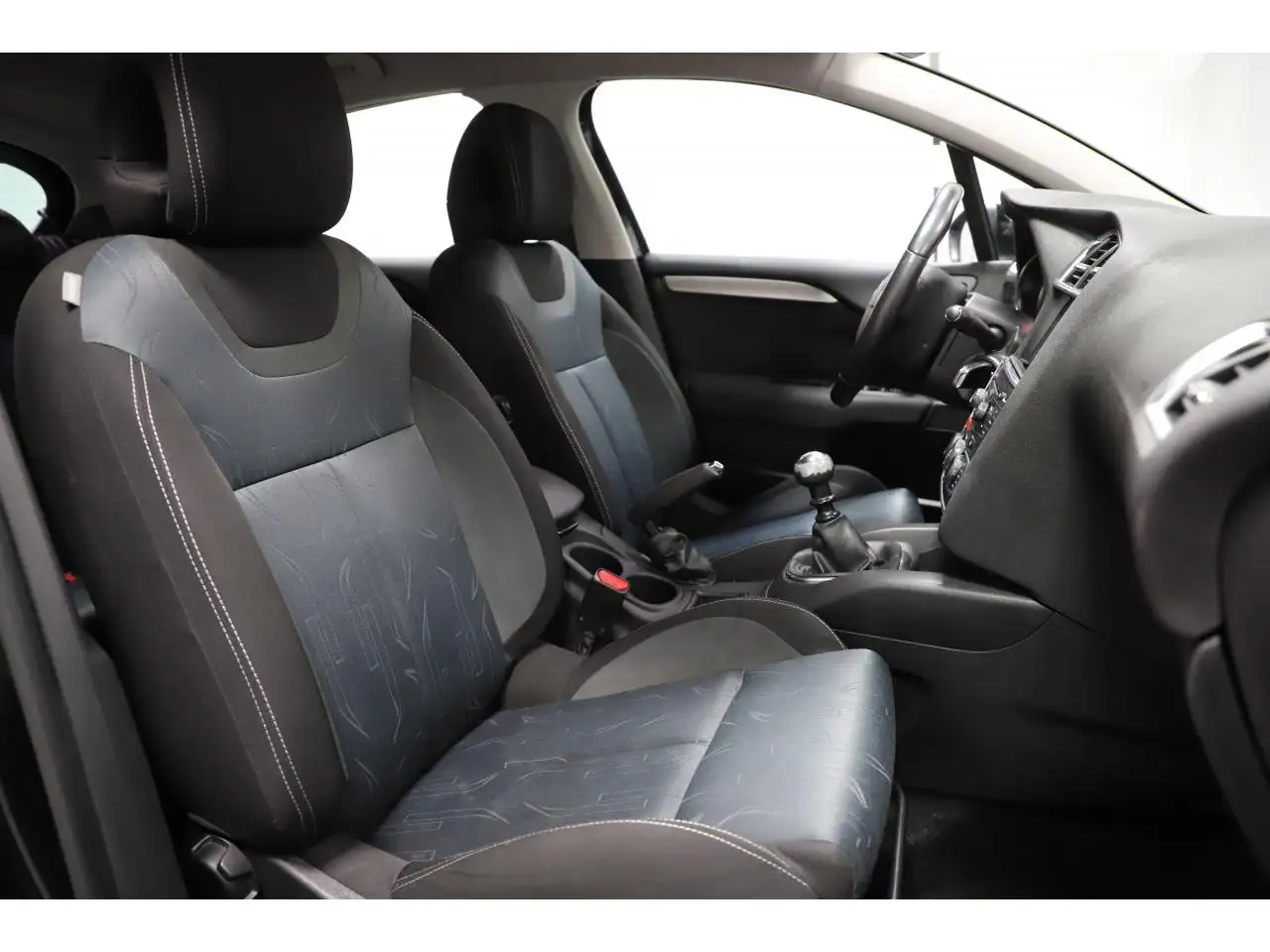Citroen C4 Berline — photo 16