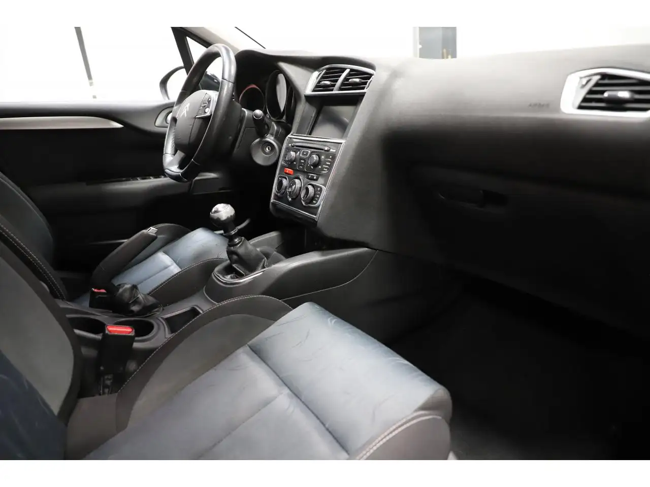 Citroen C4 Berline — photo 15