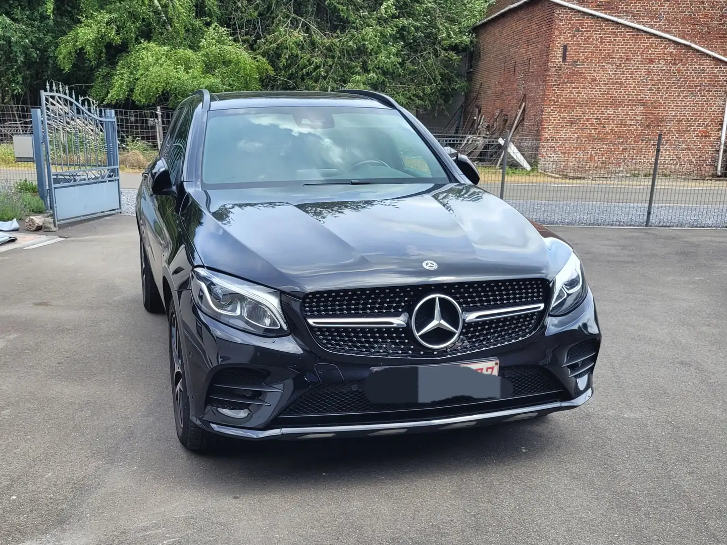 Mercedes-Benz GLC 220 GLC 220 d 4-Matic Business Solution AMG Zwart - 1