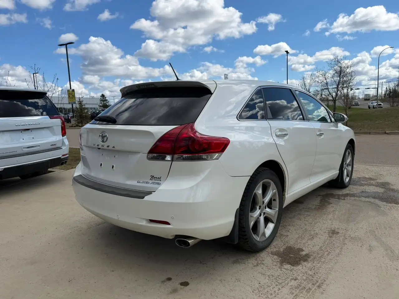 Toyota Venza снимка Toyota Venza