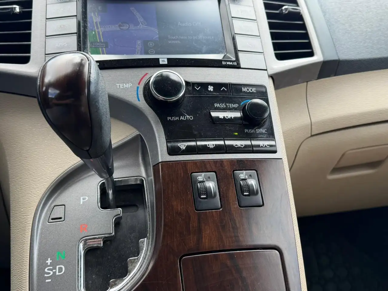Toyota Venza снимка Toyota Venza