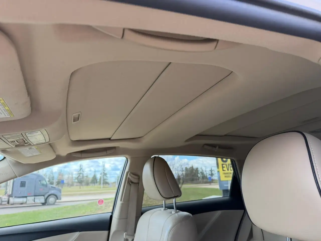 Toyota Venza снимка Toyota Venza
