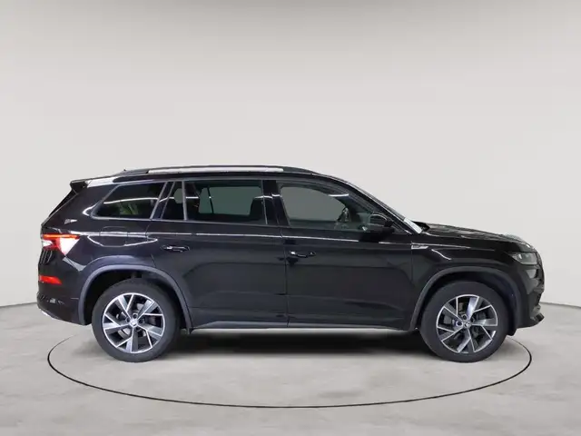 Skoda Kodiaq view 3