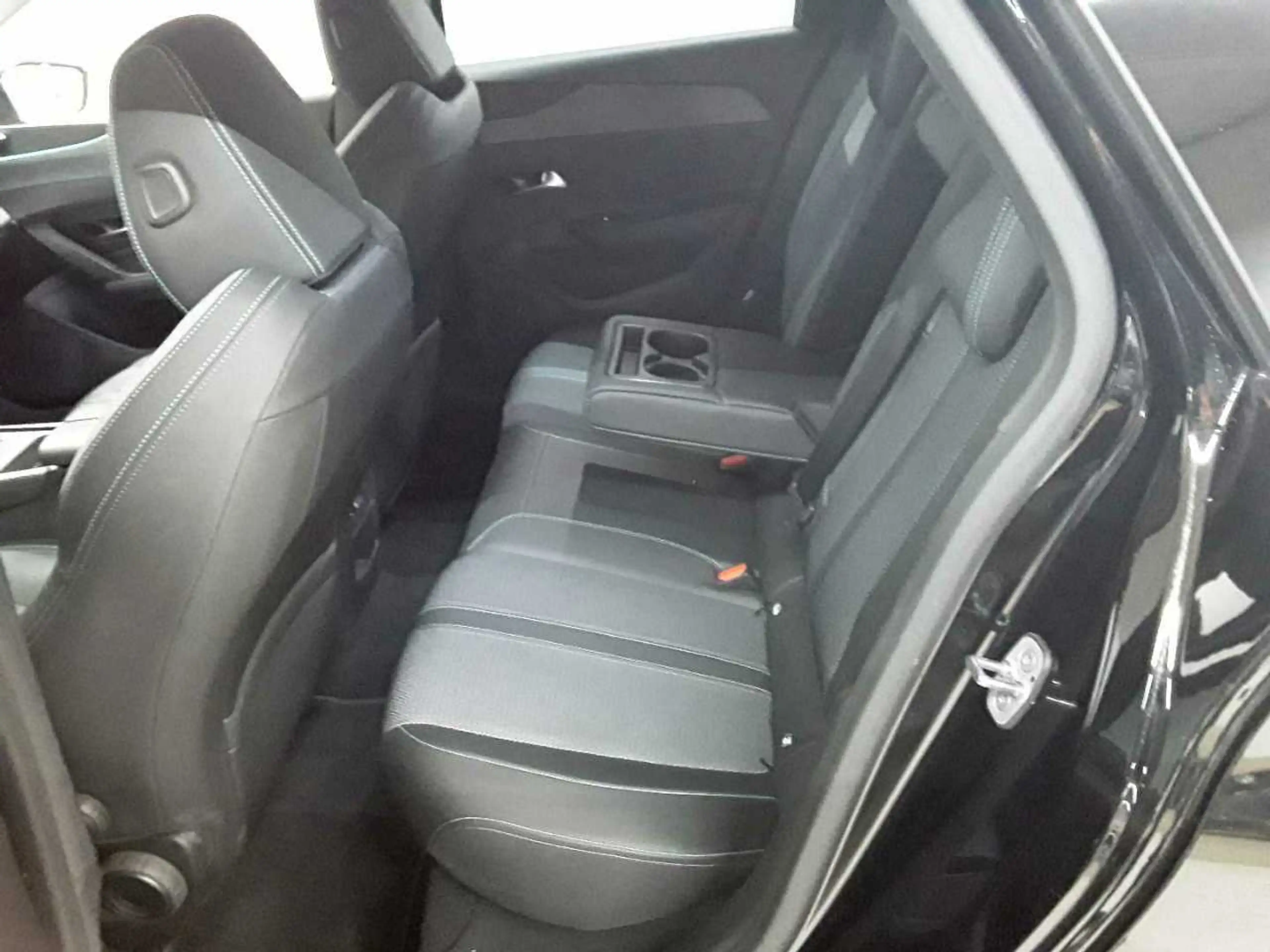 Peugeot 308 308 SW BlueHDi 130 EAT8 Allure Pack Navi — photo 13