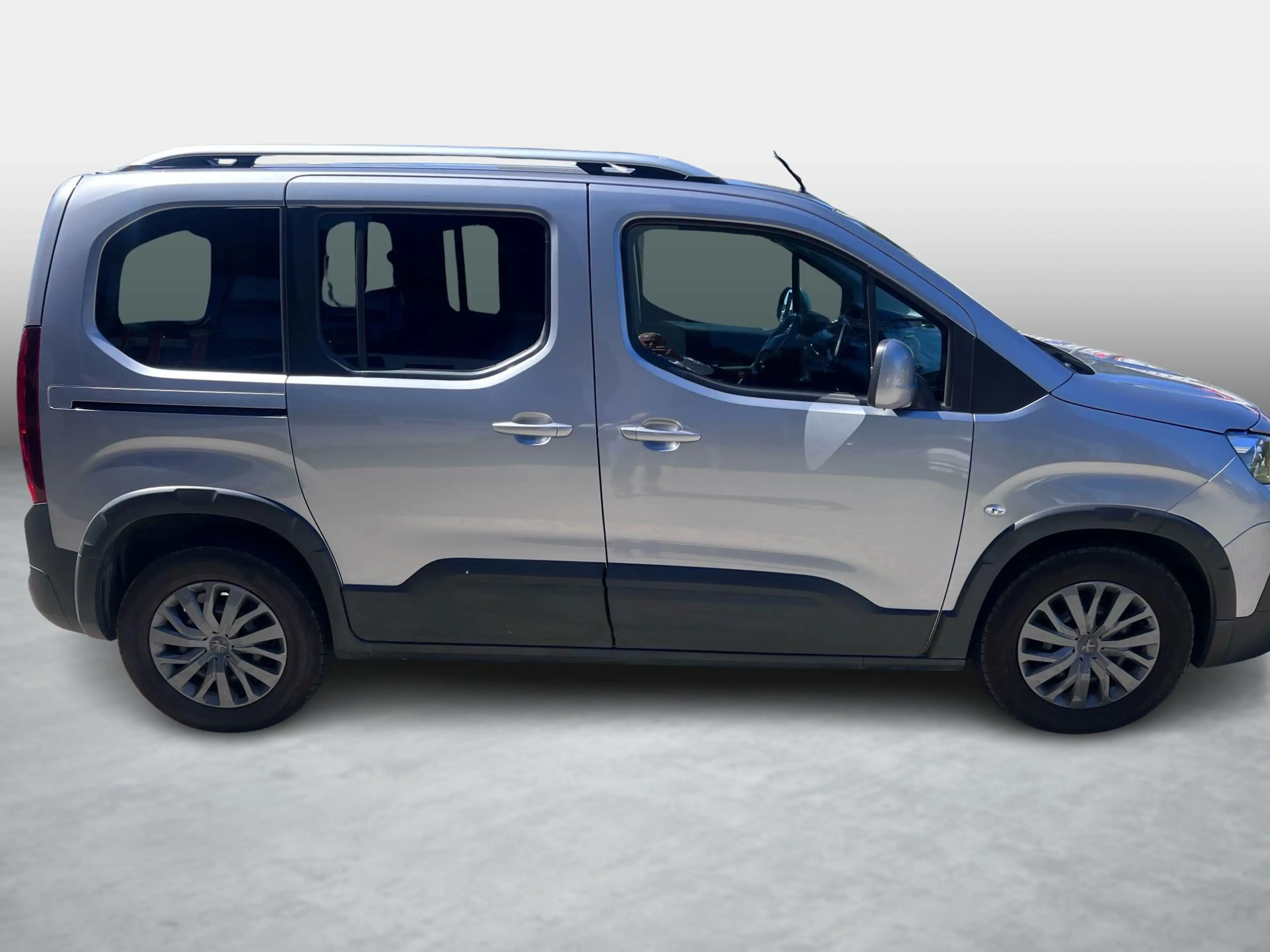 Peugeot Rifter 1.5 BlueHDI Allure — photo 7