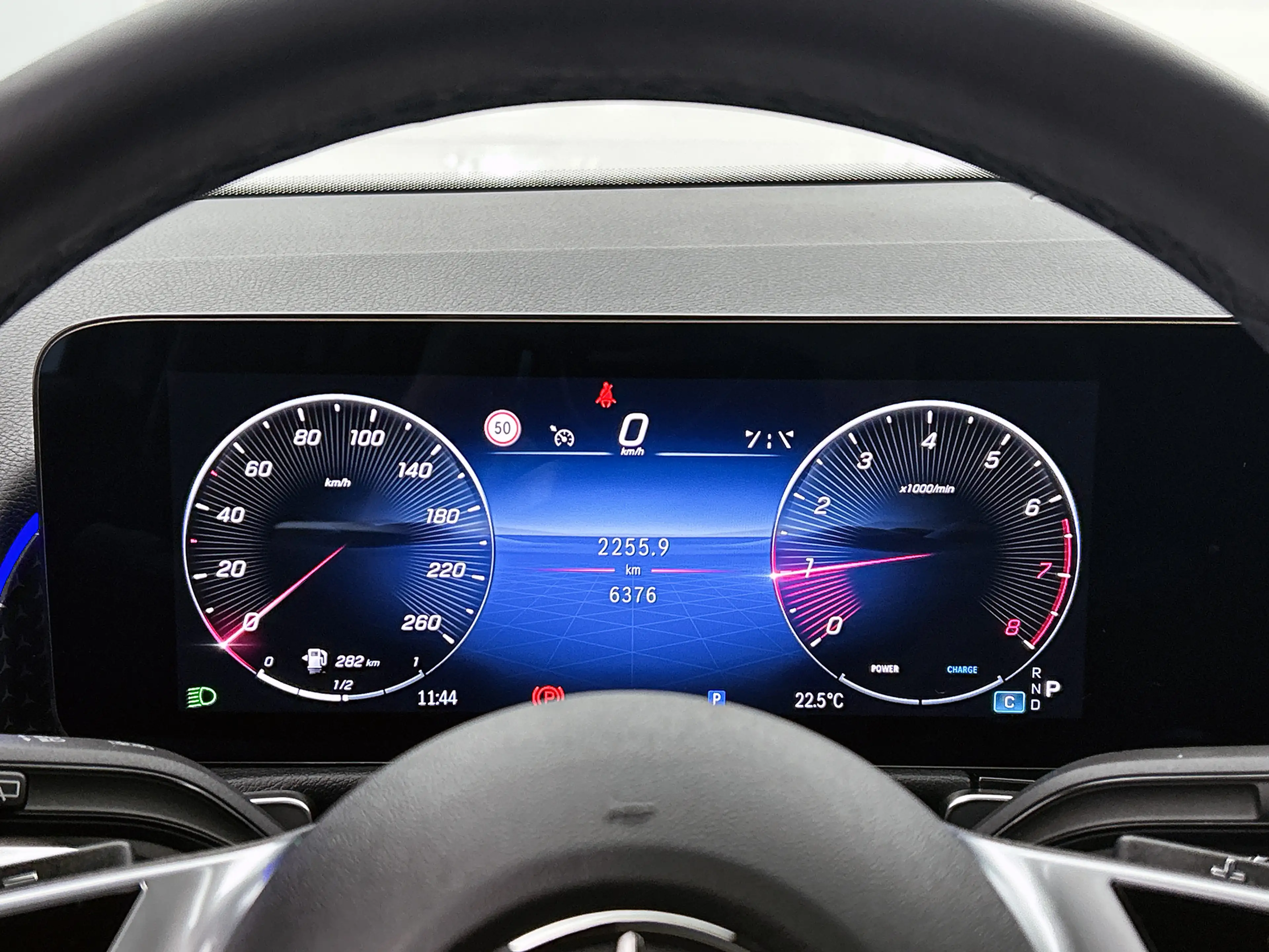 Mercedes-Benz GLB 200 Star Edition LIMITED Panoramadak l Keyless l Trekh — photo 6