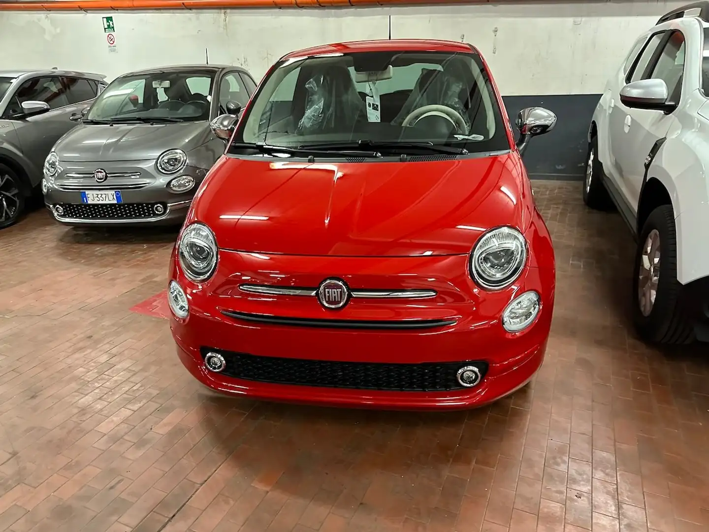 Fiat 500 1.0 Hybrid 70cv Style+Comfort 36 Rate 192,20 Euro Rouge - 2