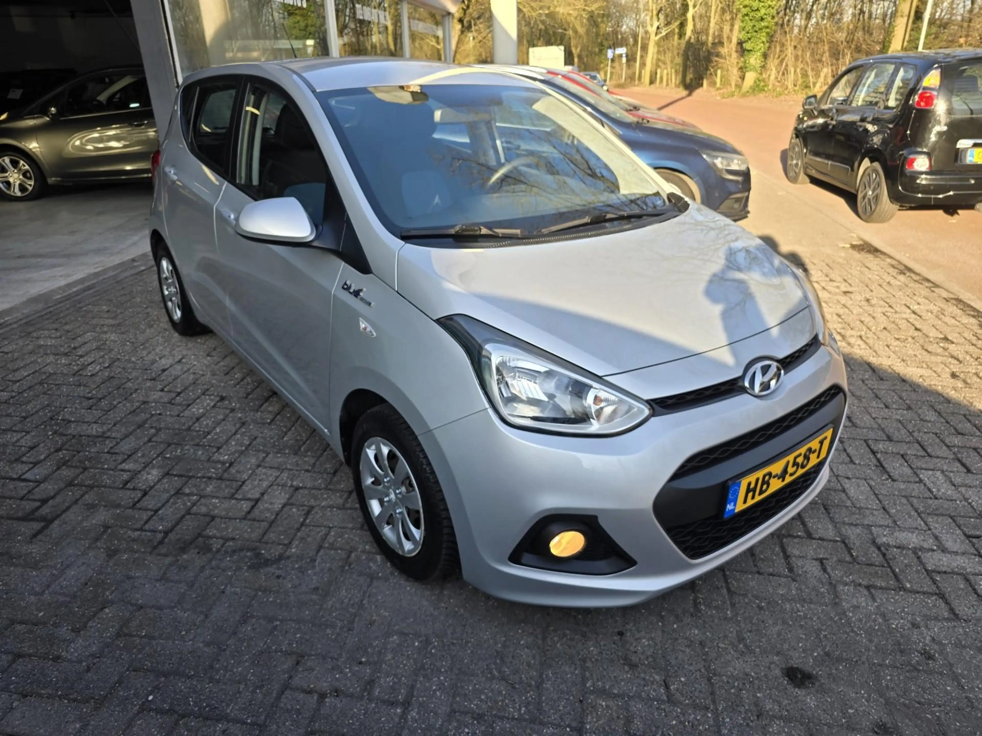 Hyundai i10 1.0i i-Motion Comfort | 2E EIGENAAR | 12MND GARANT — photo 3