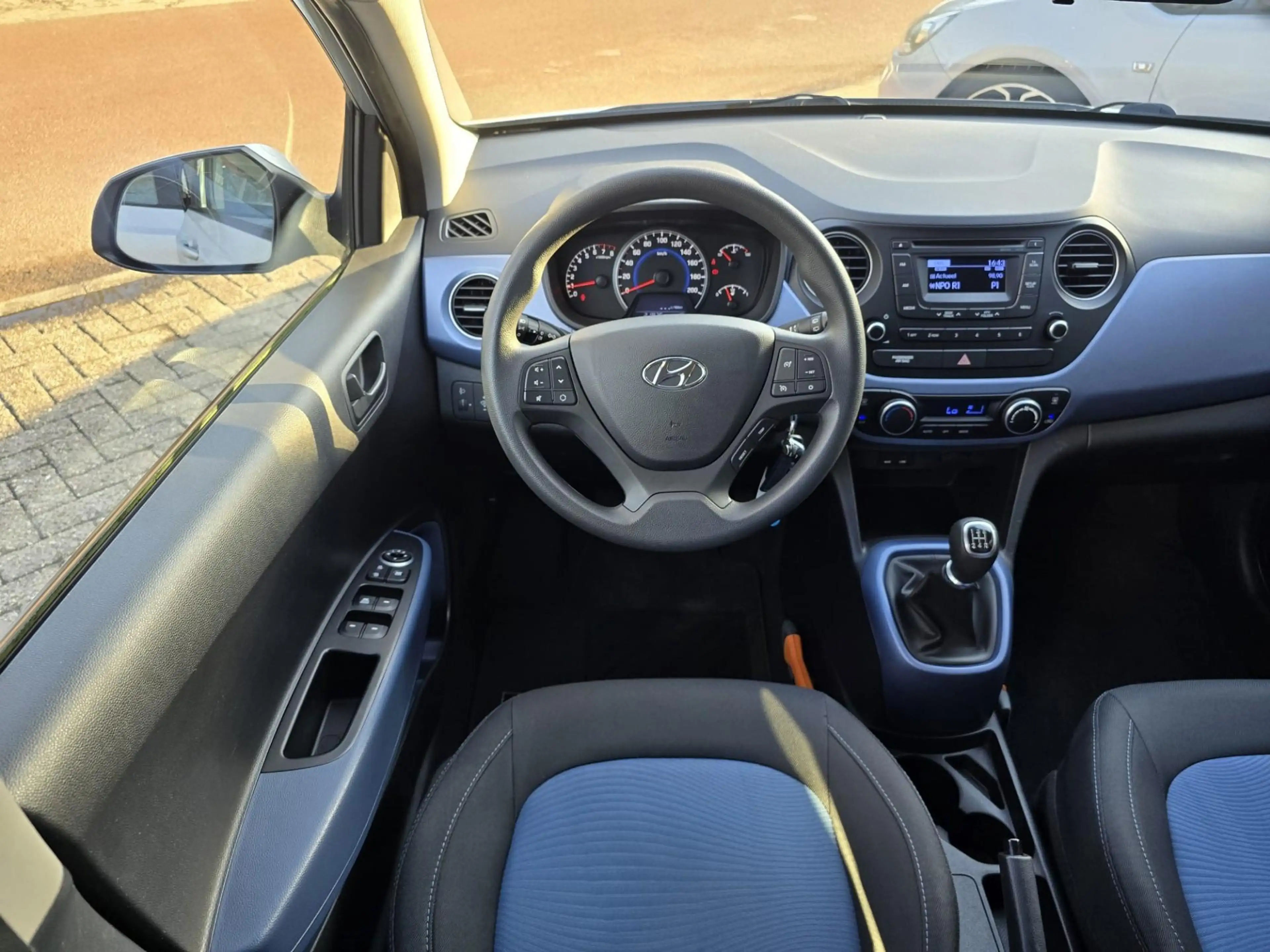 Hyundai i10 1.0i i-Motion Comfort | 2E EIGENAAR | 12MND GARANT — photo 22