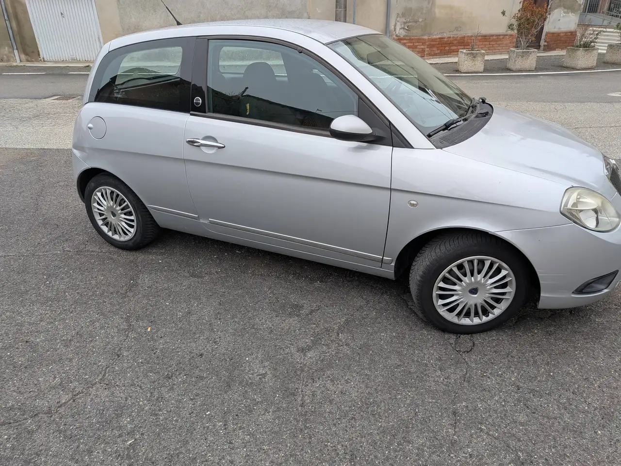 Lancia Ypsilon