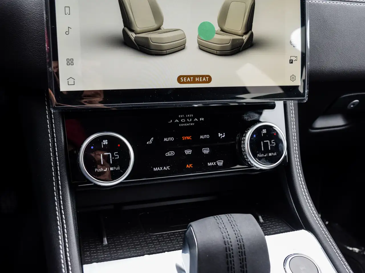 Jaguar F-Pace снимка Jaguar F-Pace