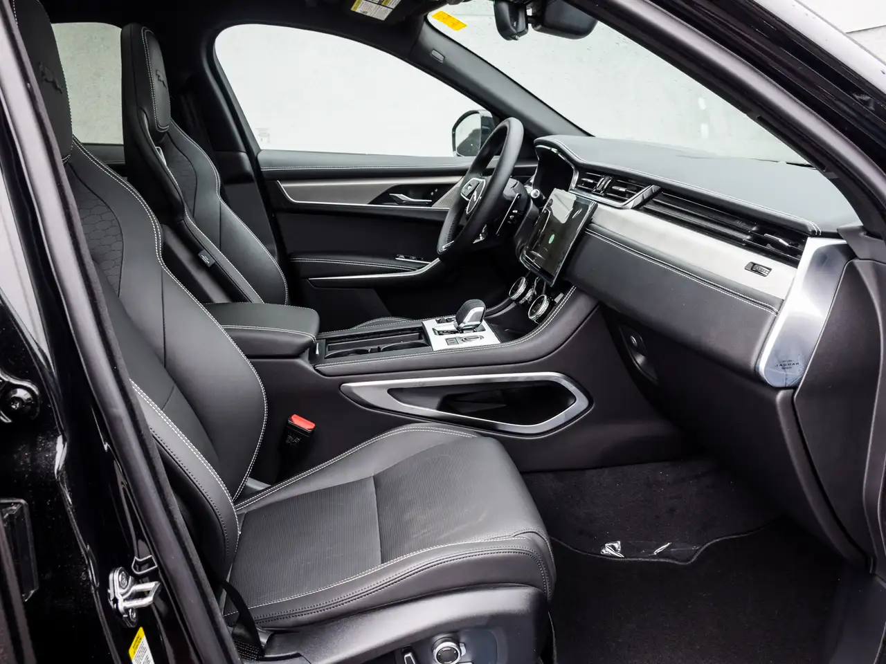 Jaguar F-Pace снимка Jaguar F-Pace