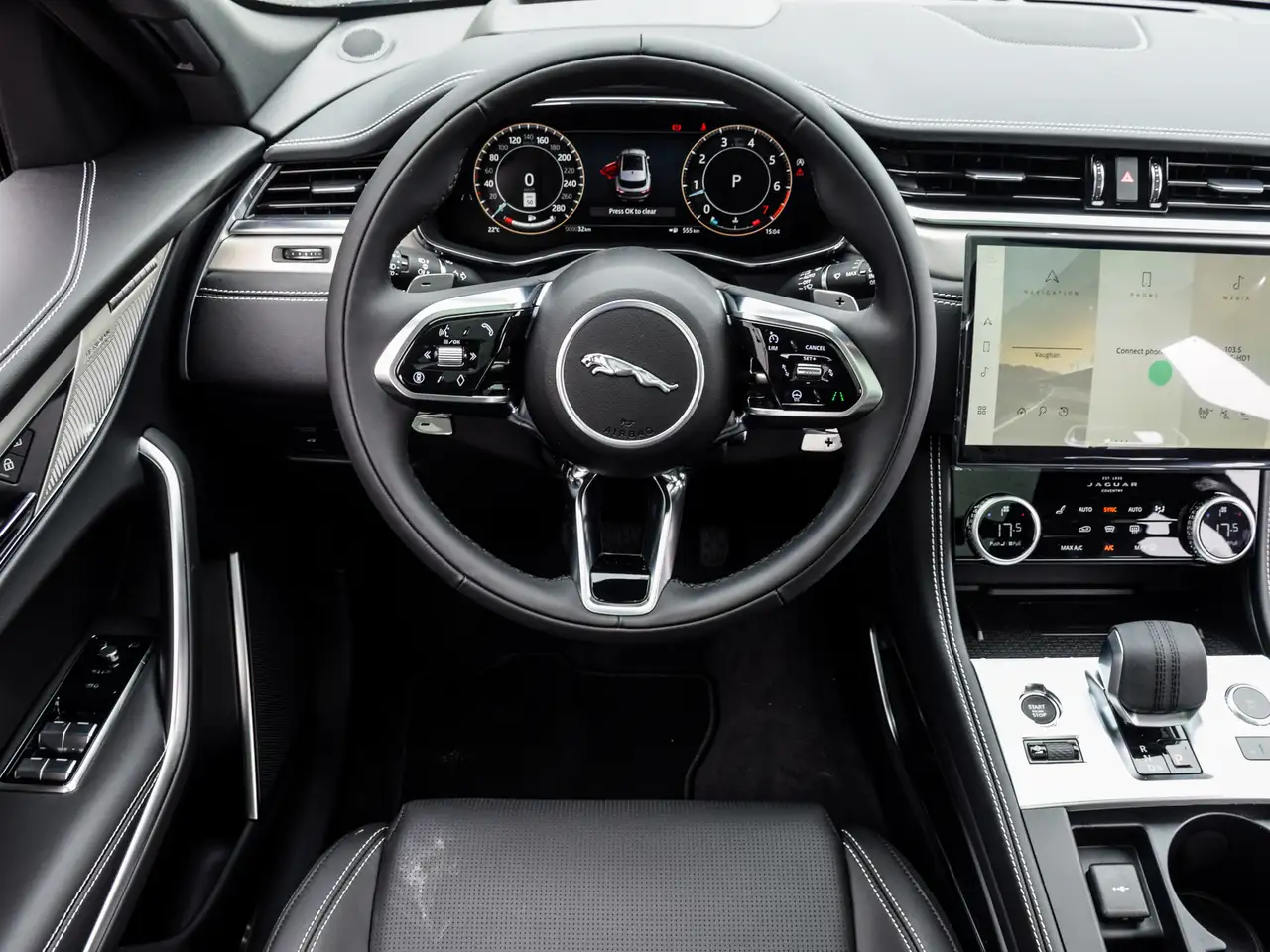 Jaguar F-Pace снимка Jaguar F-Pace