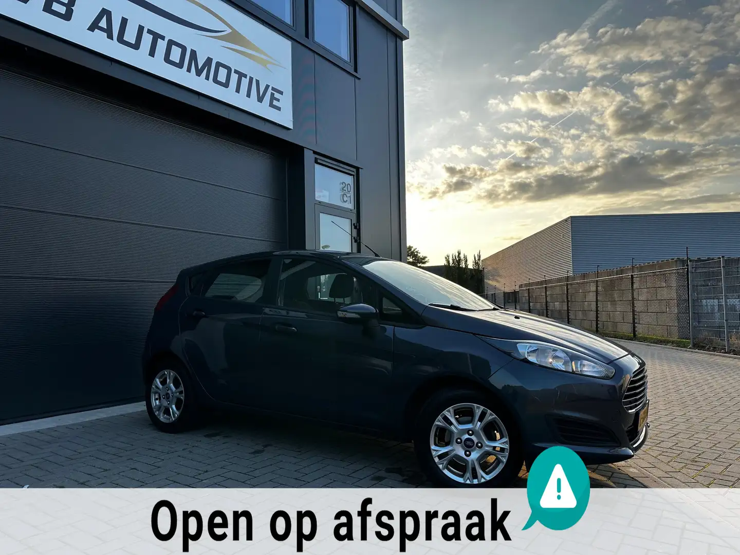 Ford Fiesta 1.0 Sync | Bluetooth | Stoelverwarming | Airco | P Gris - 1