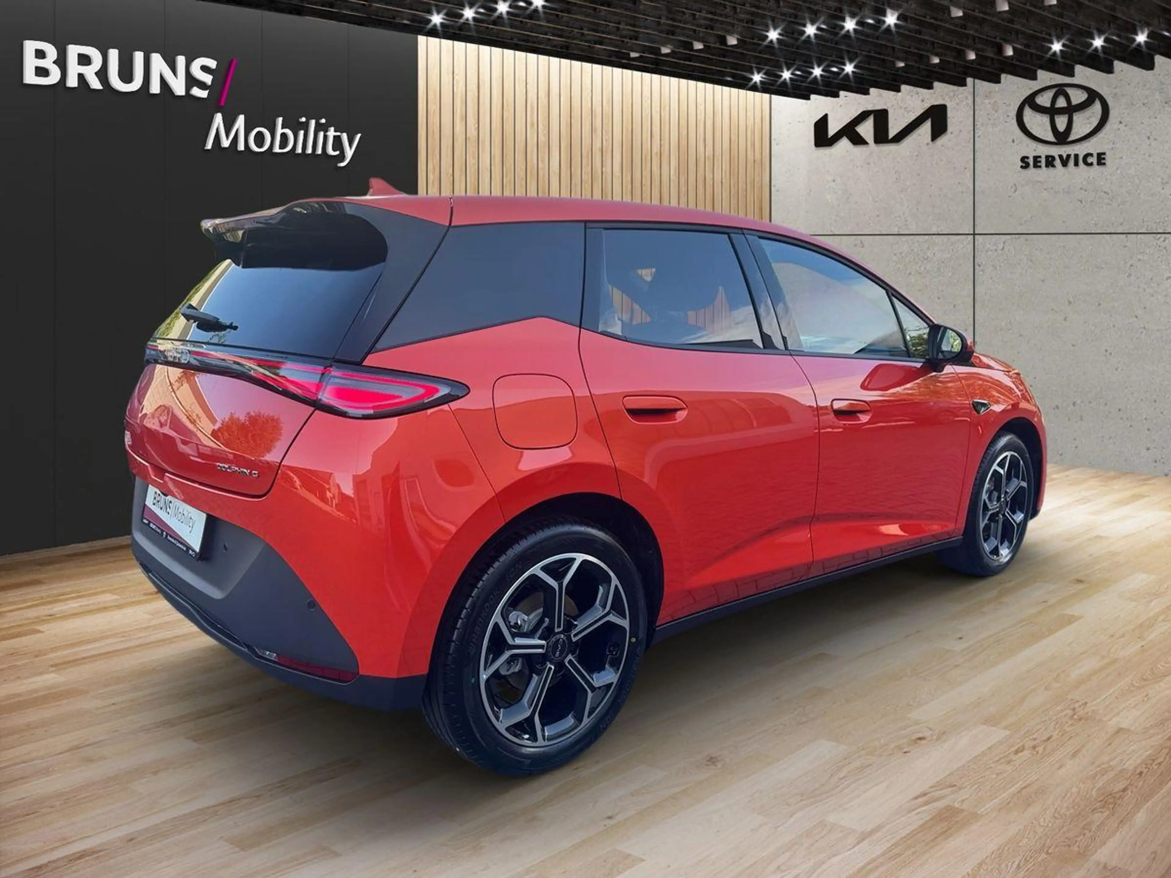 BYD Dolphin G 1.5 DM-i PHEV 156 kW Comfort — photo 4