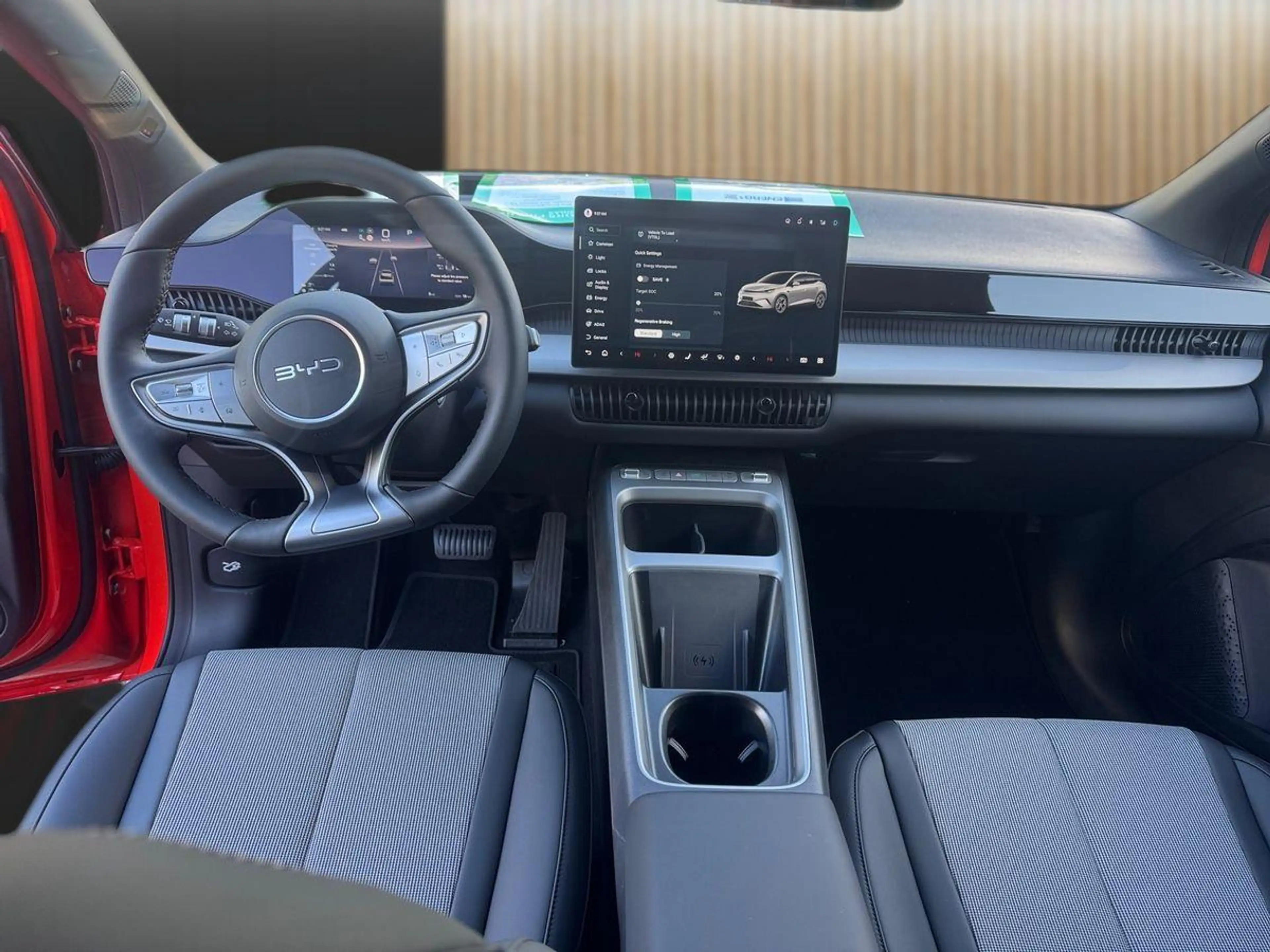 BYD Dolphin G 1.5 DM-i PHEV 156 kW Comfort — photo 11