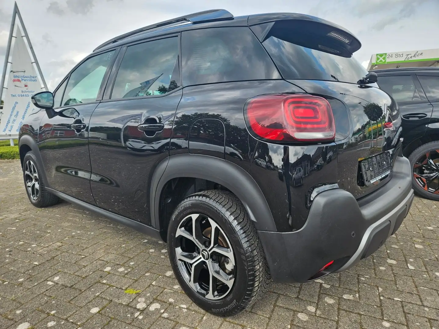 Citroen C3 Aircross Plus Schwarz - 2