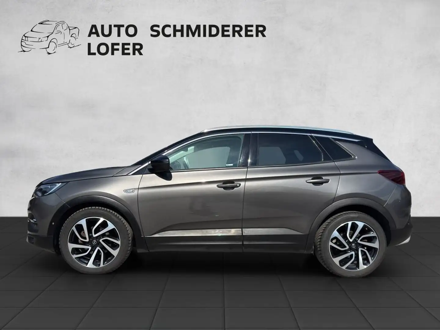 Opel Grandland X 2,0 DTI Ultimate Grau - 2