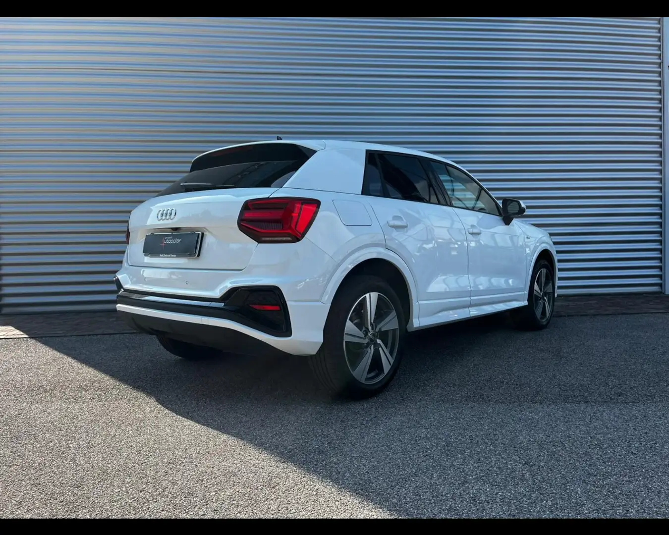 Audi Q2 35 TFSI S-TRONIC S LINE EDITION Weiß - 2